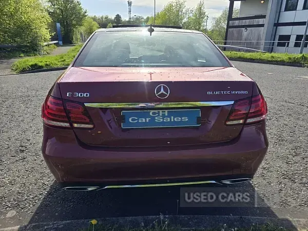 Used Mercedes E300 Premium 2014 Red Sedan