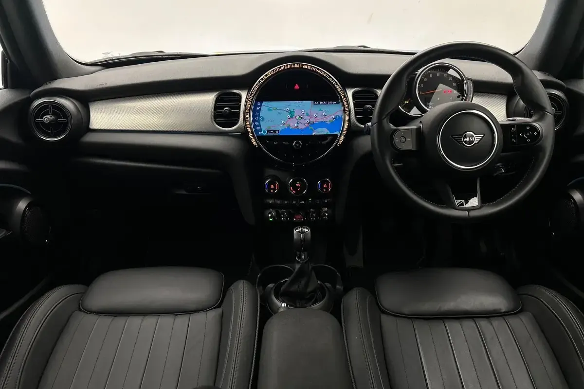 Used Mini Cooper Exclusive 134 HP (98 kW) 2022 Blue Hatchback