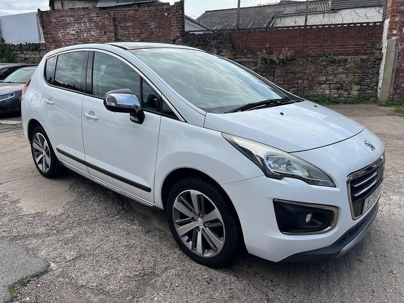 White Used 2015 Peugeot 3008 Allure Hatchback | £3,295 (Fair price) - Image 1/4