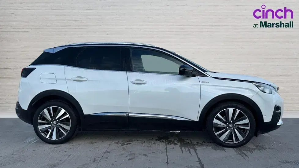 Used Peugeot 3008 Premium 131 HP (96 kW) 2019 White SUV