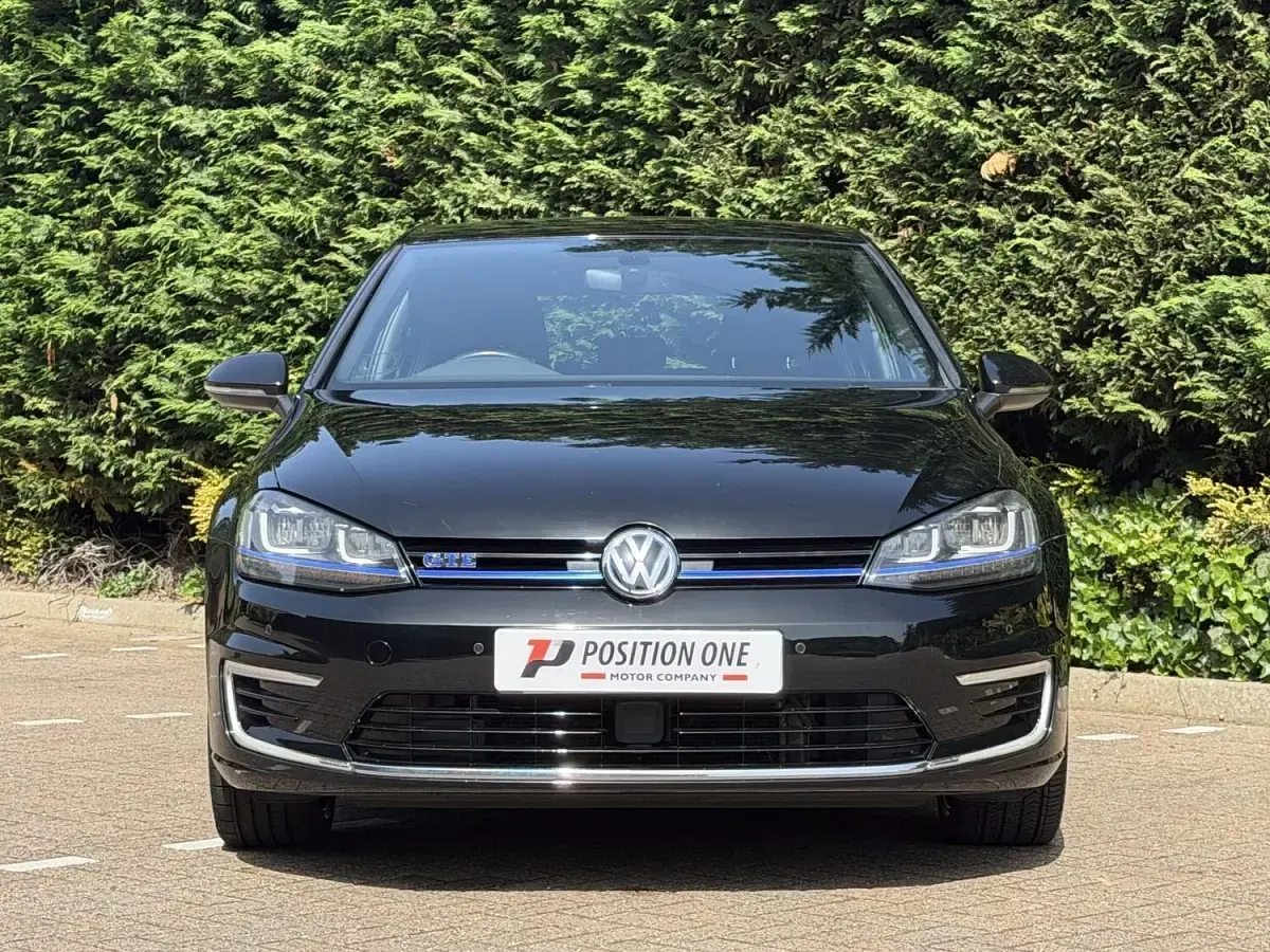 Used VW Golf VII GTE 204 HP (150 kW) 2016 Black Hatchback