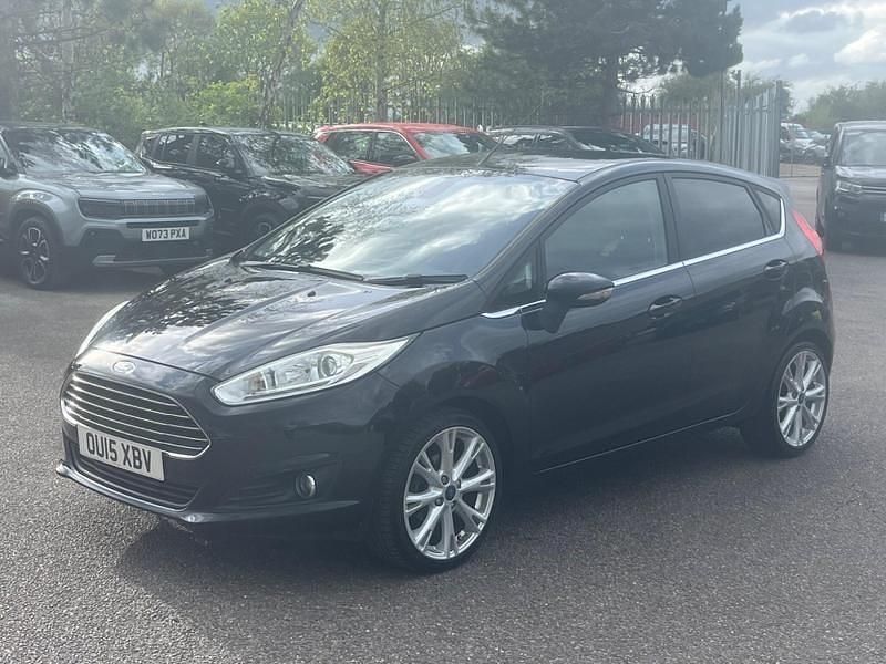 Używany Ford Fiesta Titanium X 2015 Czarny Hatchback