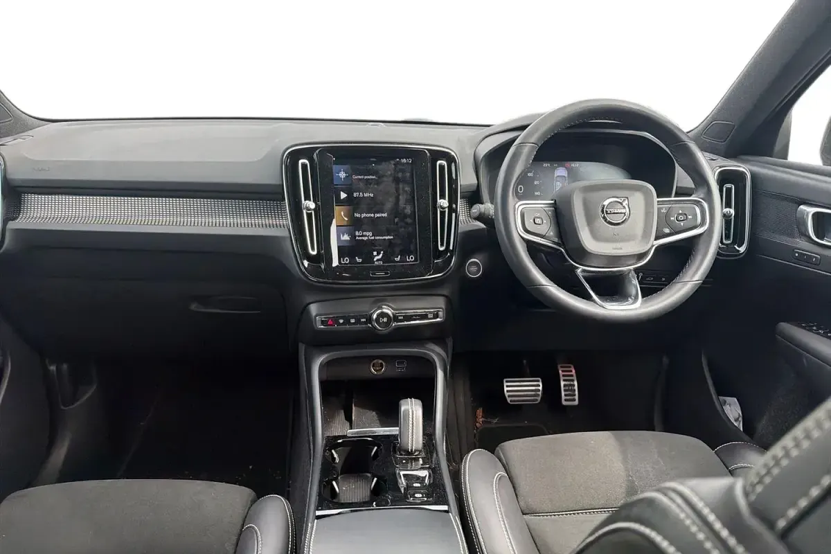 Used Volvo XC40 R-Design 211 HP (155 kW) 2021 Blue SUV
