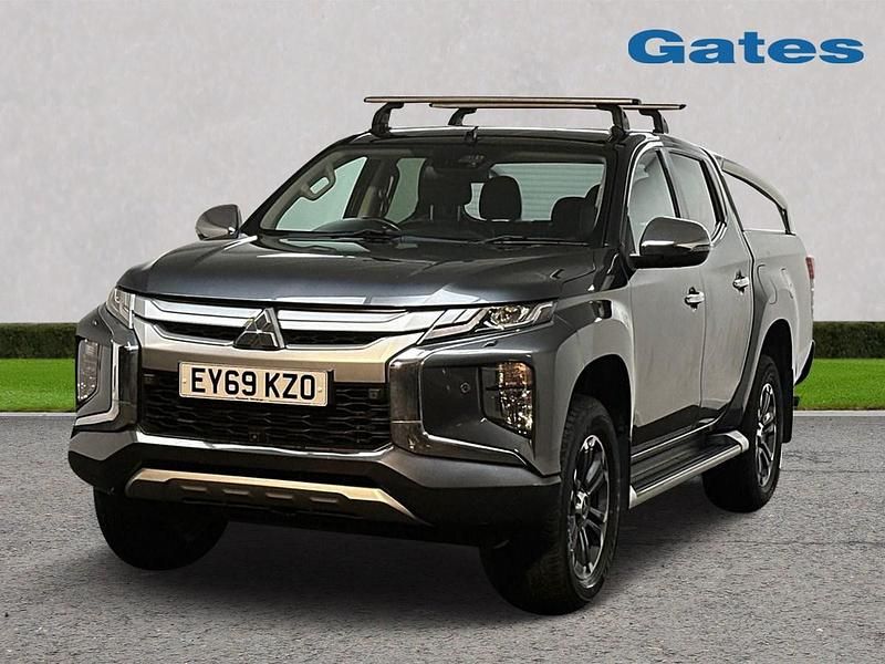 Used Mitsubishi L200 150 HP (110 kW) 2019 Grey Pickup