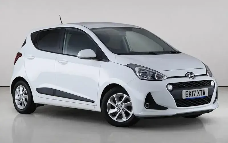 Used Hyundai i10 Premium 67 HP (49 kW) 2017 Hatchback