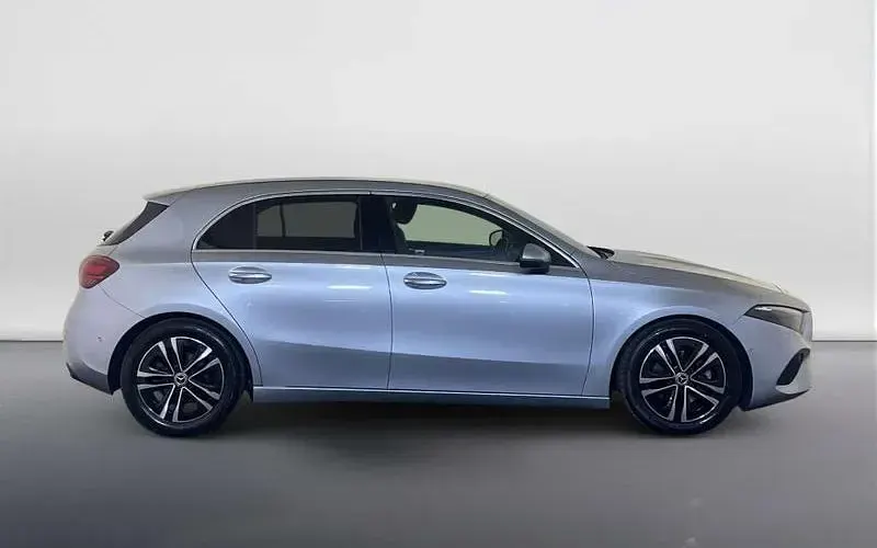 Used Mercedes A180 Executive 150 HP (110 kW) 2025 Silver Hatchback