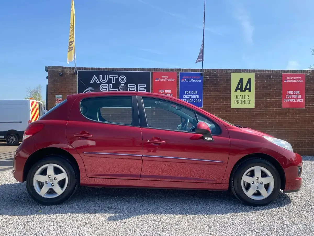 Second-hand Peugeot 207 Sport 95 CP (69 kW) 2009 Roșu Hatchback