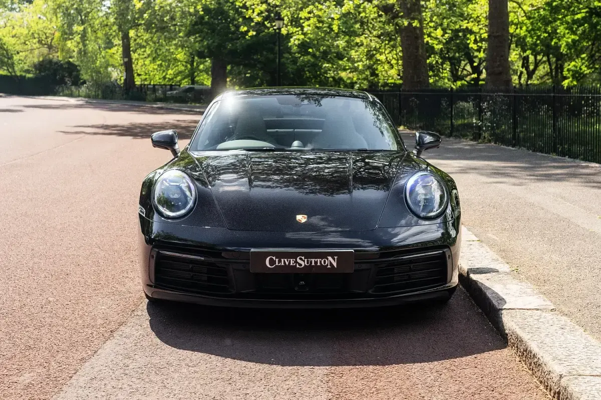 Usado Porsche 911 2024 Preto Coupé