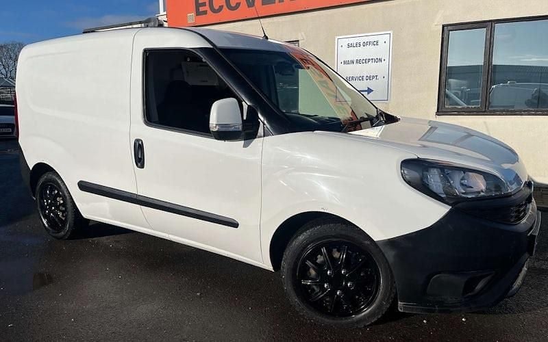Used Fiat Doblò 95 HP (69 kW) 2019 MPV