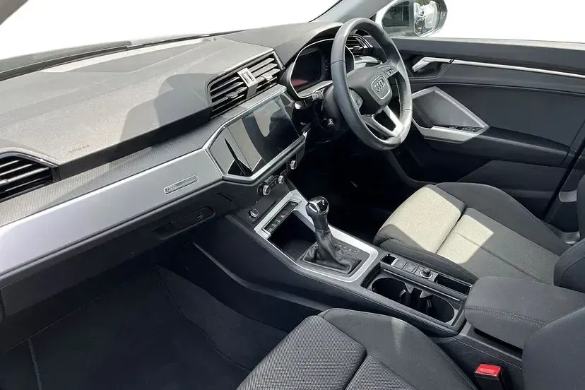 Used Audi Q3 Sportback Sport 148 HP (108 kW) 2024 Black SUV