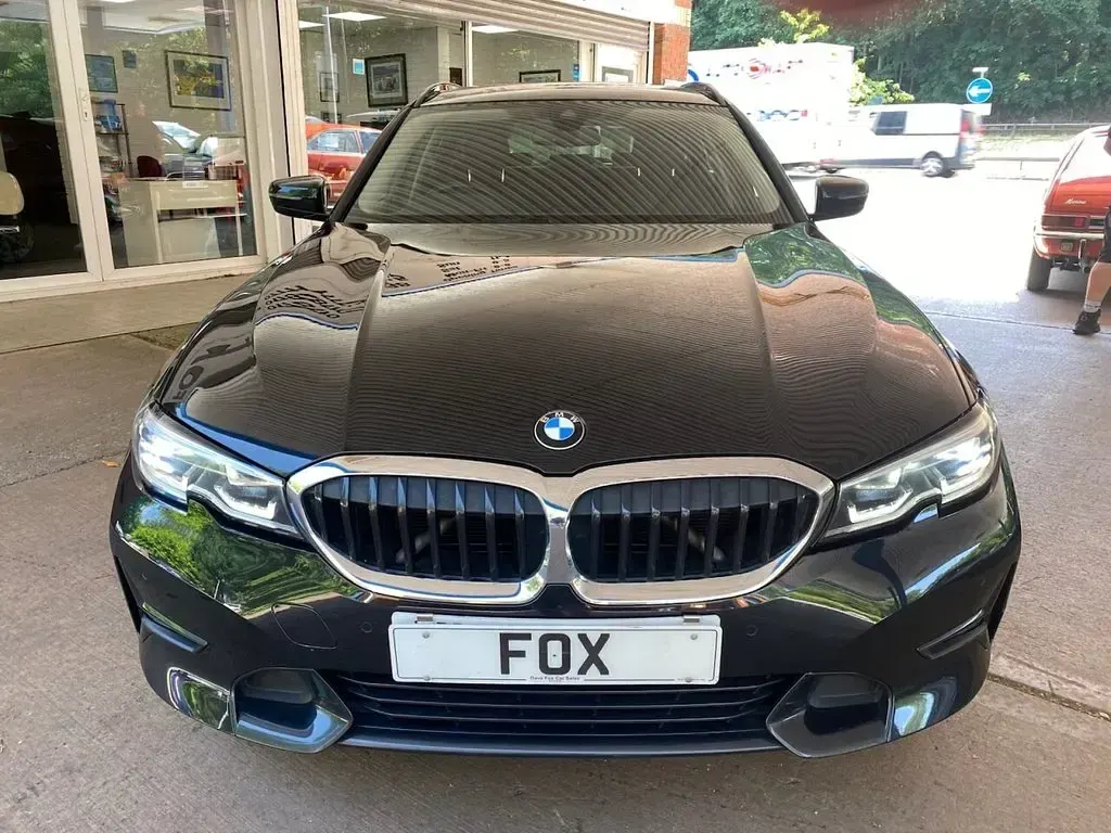 Used BMW 320 Sport Line 184 HP (135 kW) 2020 Black Estate