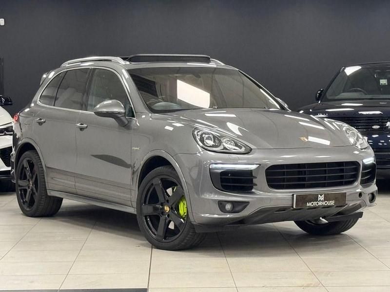 Grey Used 2016 Porsche Cayenne SUV | £18,995 (Good price) - Image 1/4