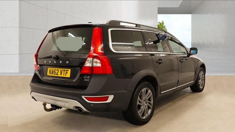 Used Volvo XC70 SE 163 HP (119 kW) 2012 Black Estate
