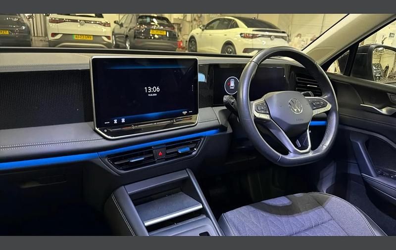 Used VW Tiguan Life 147 HP (108 kW) 2024 Black SUV