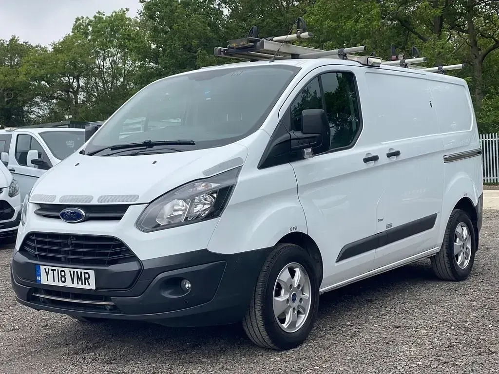 Käytetty Ford Transit Custom 105 HP (77 kW) 2018 Valkoinen Van