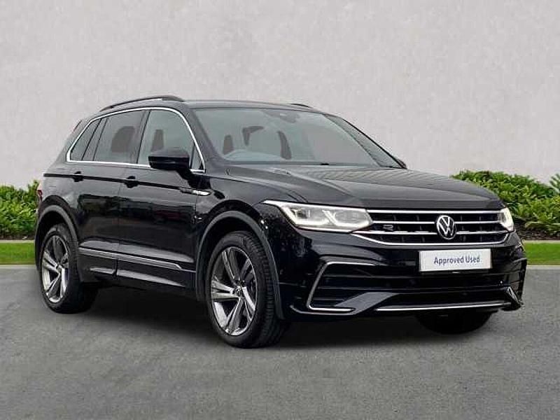 Black Used 2023 VW Tiguan R-line Edition SUV | £27,425 (Fair price) - Image 1/4