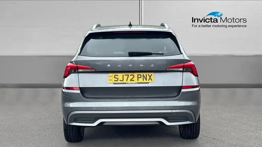Used Skoda Kamiq SE L Executive 110 HP (80 kW) 2023 Graphite grey metallic SUV