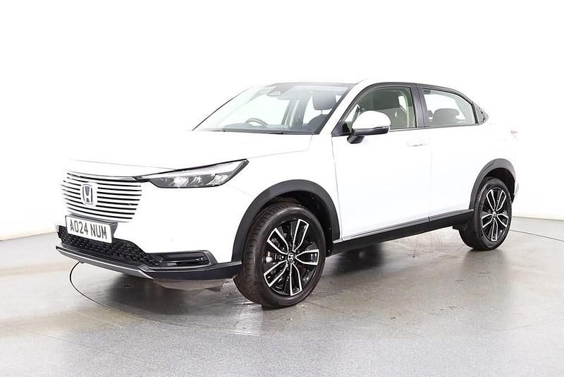 Used Honda HR-V Elegance 2024 White SUV