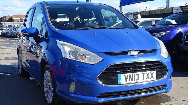 Blue Used 2013 Ford B-MAX Titanium MPV | £4,195 (Good price) - Image 1/4