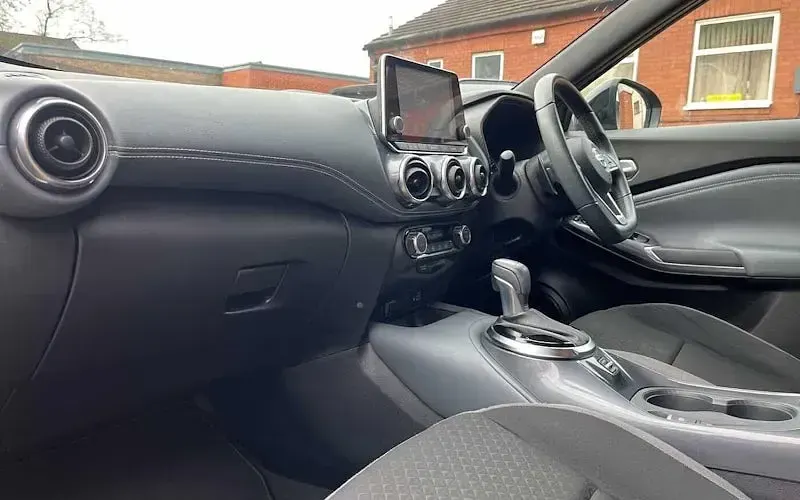 Używany Nissan Juke N-Connecta 114 KM (83 kW) 2023 SUV