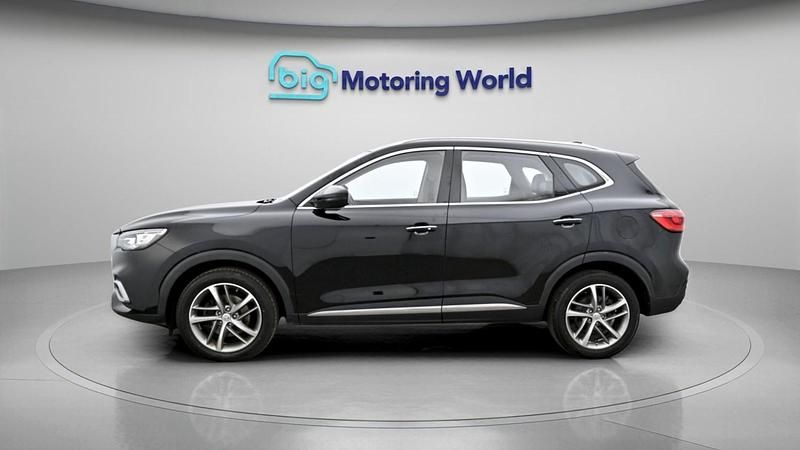 Used MG HS Exclusive 162 HP (119 kW) 2022 Black SUV