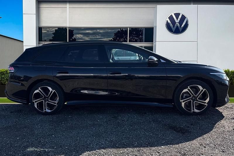 New VW ID.7 GTX 250 kW (340 HP) 2026 Black Hatchback