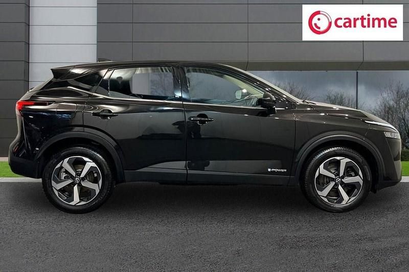 Used Nissan Qashqai Acenta Premium 190 HP (139 kW) 2023 Black SUV