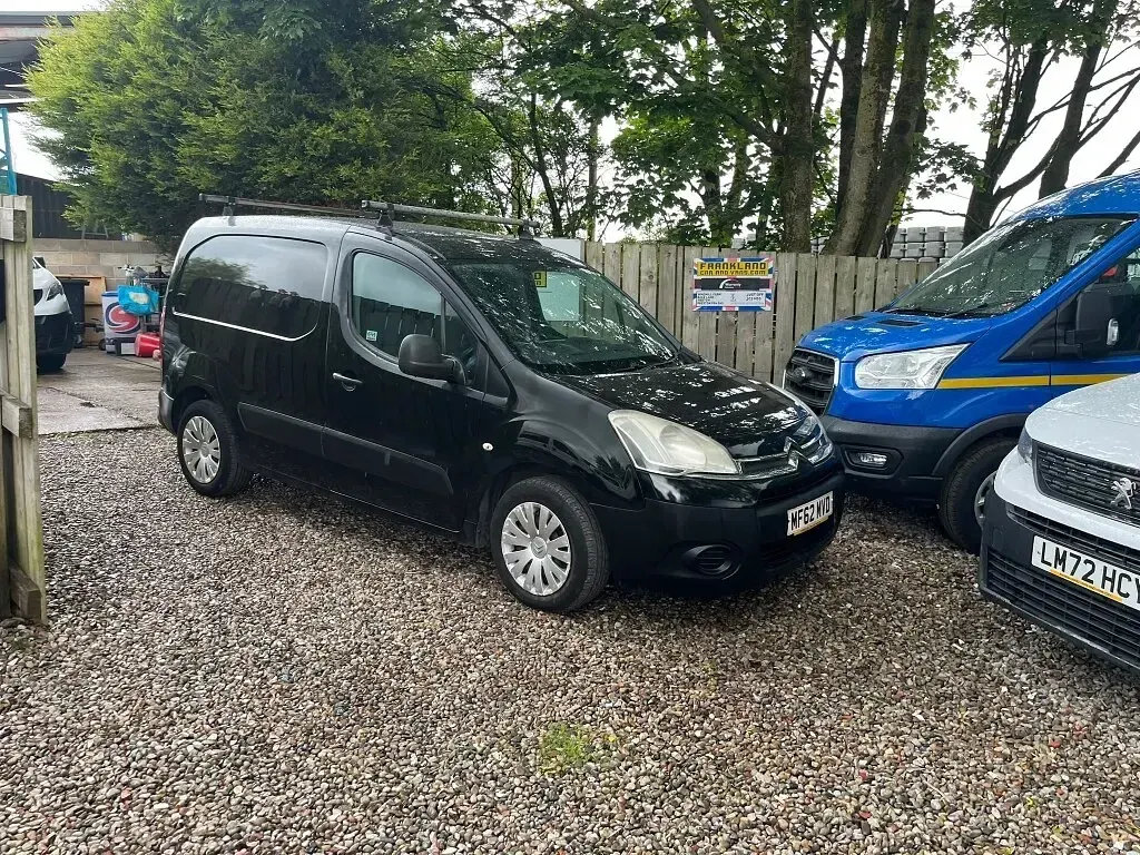 Used Citroën Berlingo 75 HP (55 kW) 2012 Black MPV