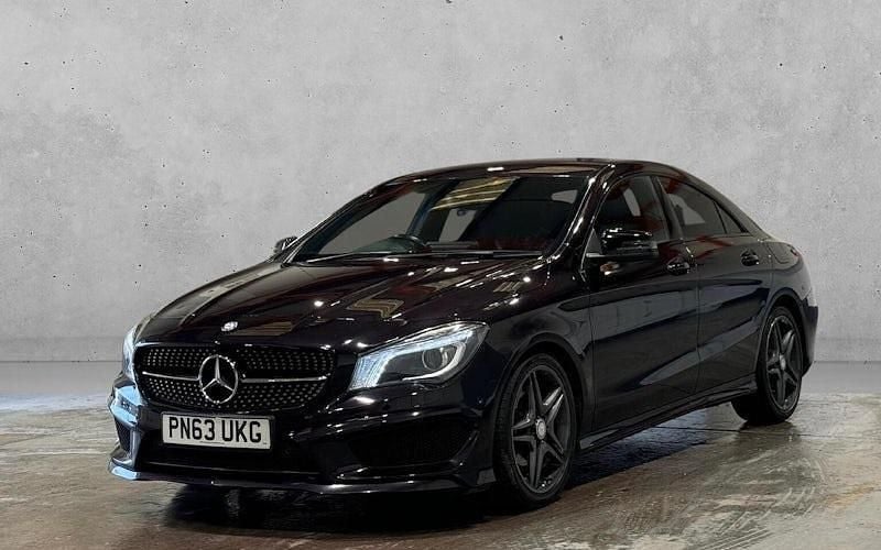 Usado Mercedes CLA180 AMG 122 HP (89 kW) 2016 Sedan
