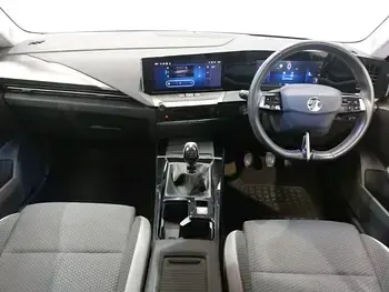 Gebraucht Vauxhall Astra Design Edition 130 PS (95 kW) 2023 Blau Kleinwagen
