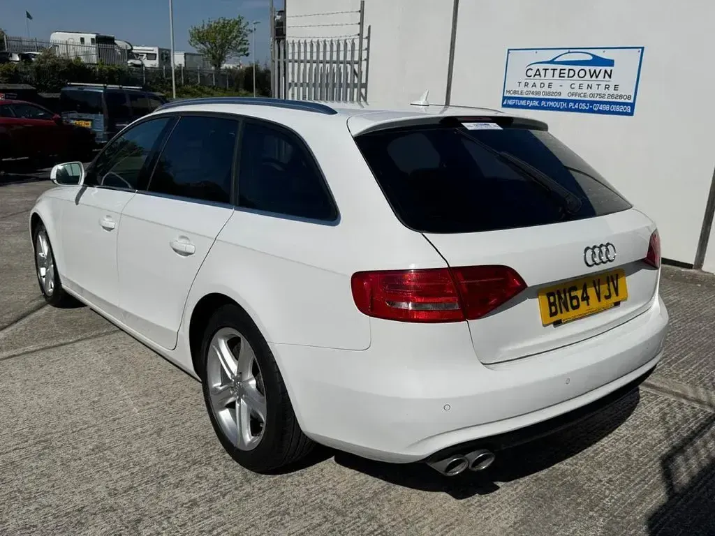 Used Audi A4 Design 163 HP (119 kW) 2014 White Estate