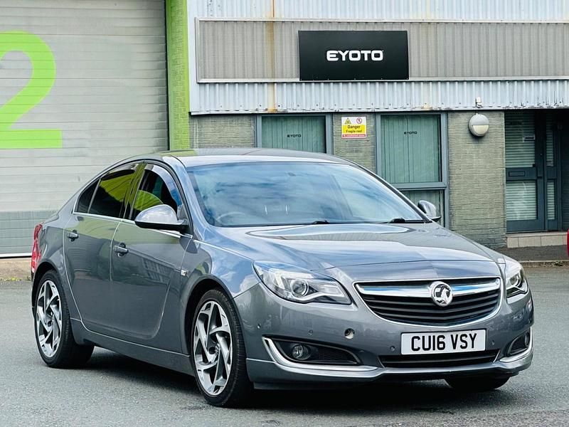 Second-hand Vauxhall Insignia SRi 2016 Gri Hatchback