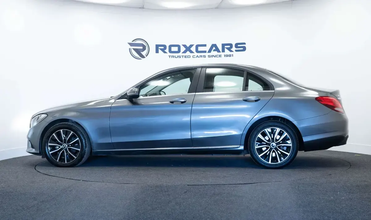 Used Mercedes C180 SE 156 HP (114 kW) 2019 Grey Sedan