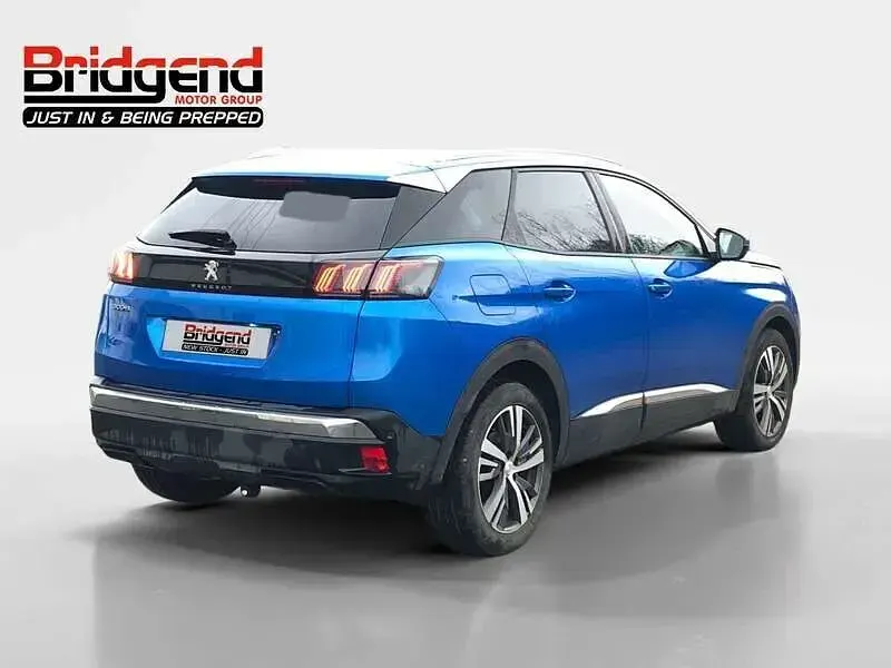 Used Peugeot 3008 Allure Premium 131 HP (96 kW) 2021 Blue SUV