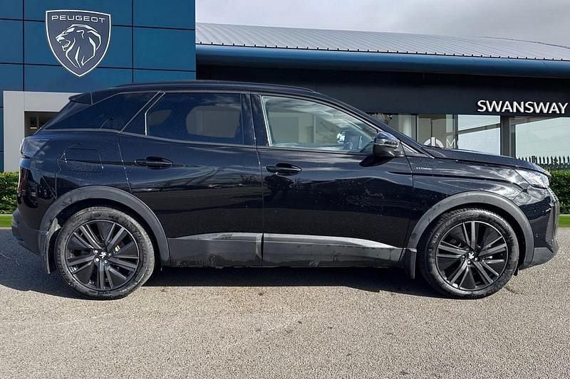 Used Peugeot 3008 Premium 222 HP (163 kW) 2022 Black SUV