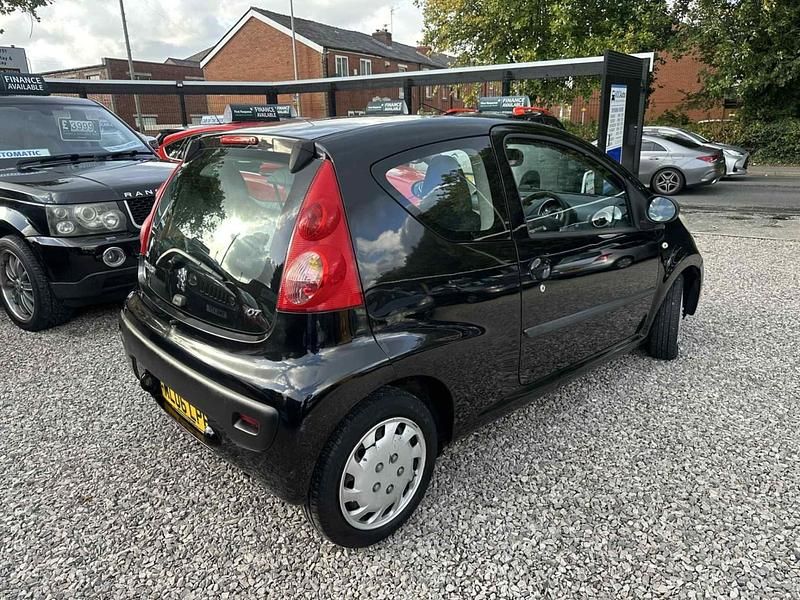 Used Peugeot 107 68 HP (50 kW) 2006 Black Hatchback