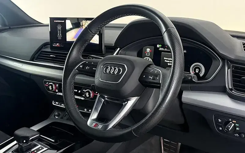 Used Audi Q5 S-Line 265 HP (194 kW) 2024 SUV