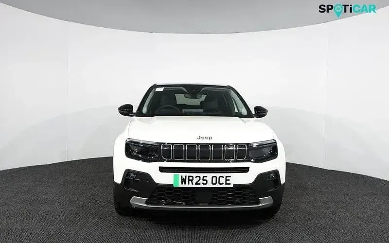 Begagnad Jeep Avenger Summit 114 kW (156 HK) 2024 SUV