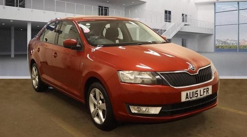 Red Used 2015 Skoda Rapid Elegance Hatchback | £3,999 (Super price) - Image 1/4