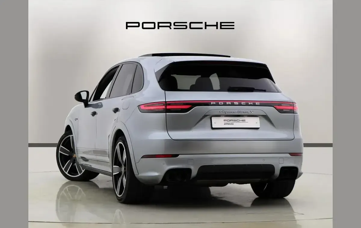 Used Porsche Cayenne 670 HP (492 kW) 2020 Silver SUV