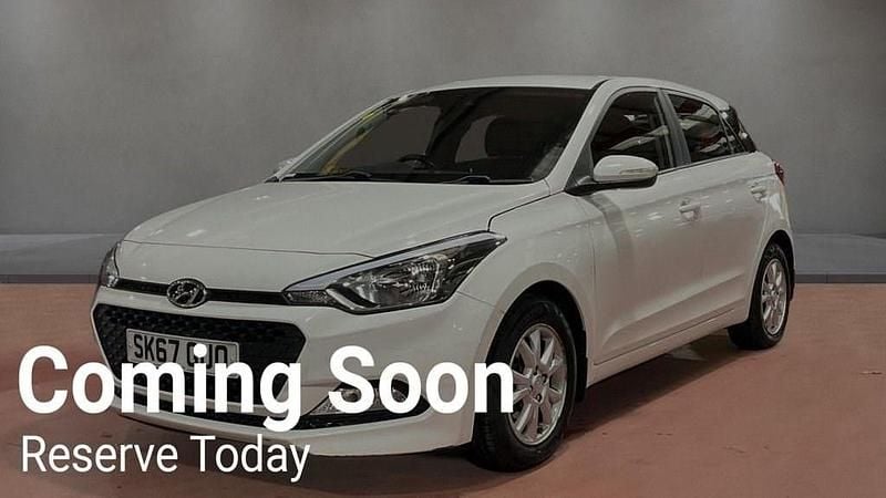 Used Hyundai i20 SE 100 HP (73 kW) 2017 White Hatchback