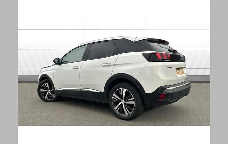 Used Peugeot 3008 Allure 131 HP (96 kW) 2019 White SUV