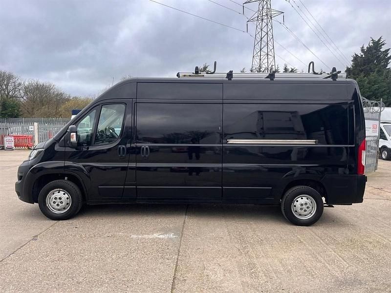 Used Peugeot Boxer 130 HP (95 kW) 2019 Black Van