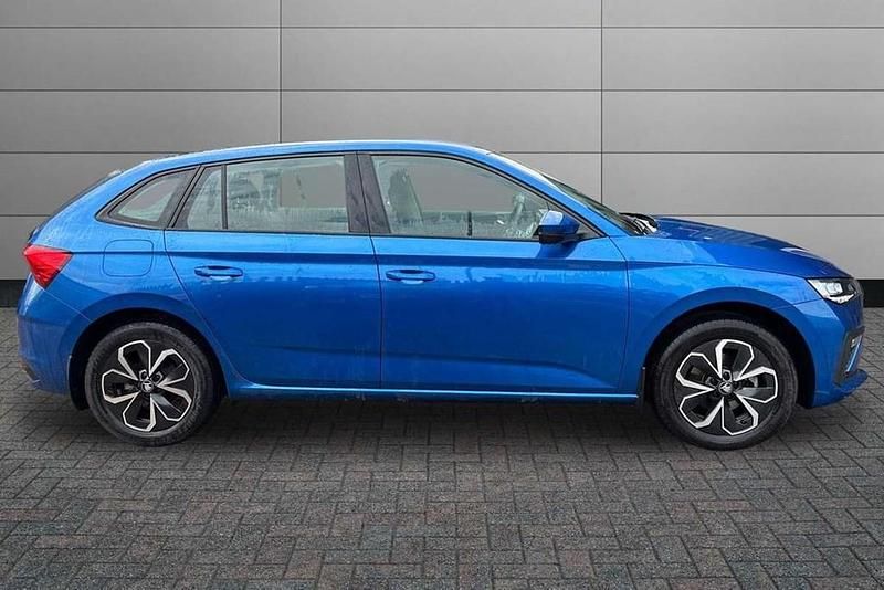 Used Skoda Scala SE 113 HP (83 kW) 2025 Race blue metallic Hatchback