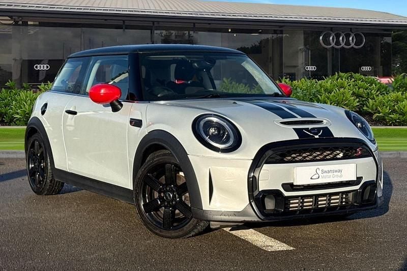 Silver Used 2021 Mini Cooper S Classic Hatchback | £13,280 (Super price) - Image 1/4