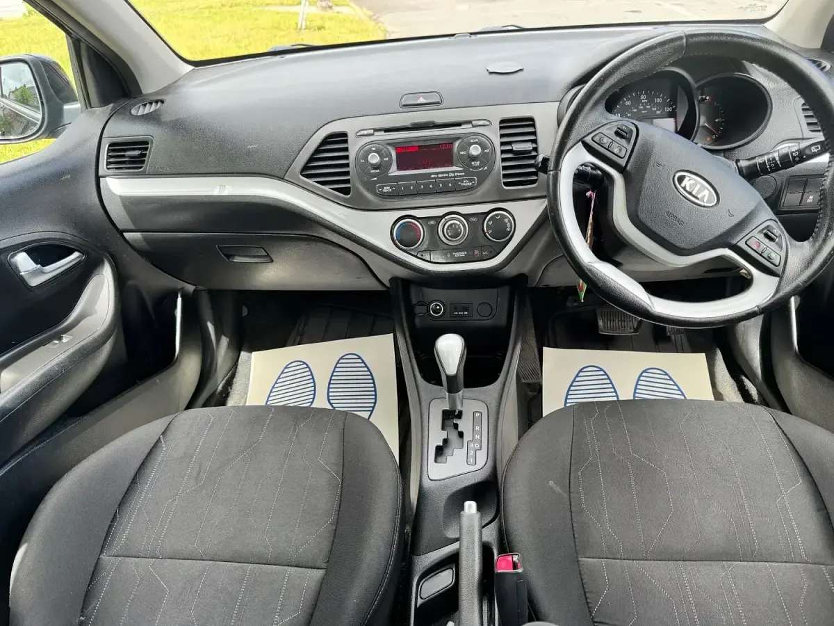 Used Kia Picanto 84 HP (61 kW) 2012 Black Hatchback