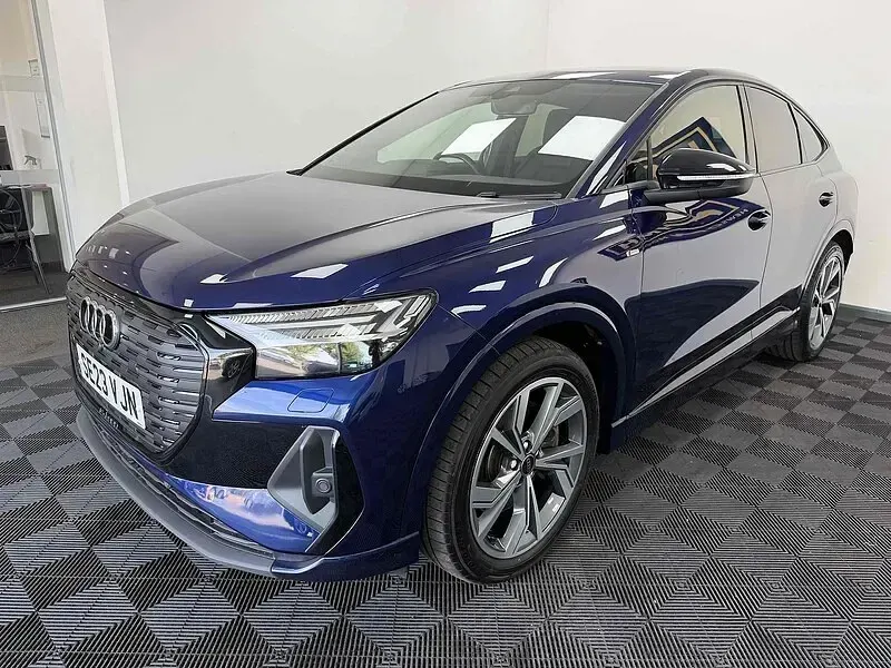 Used Audi Q4 e-tron Comfort 150 kW (204 HP) 2023 Blue SUV