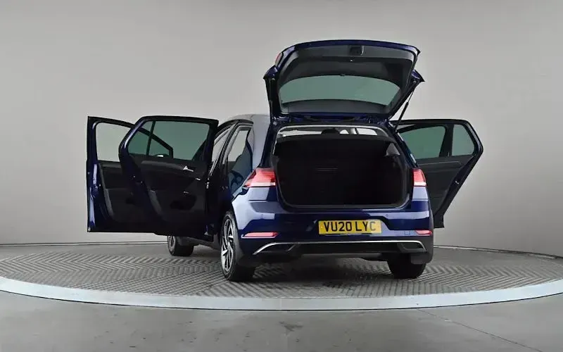 Used VW Golf VII Edition 150 HP (110 kW) 2020 Blue Hatchback