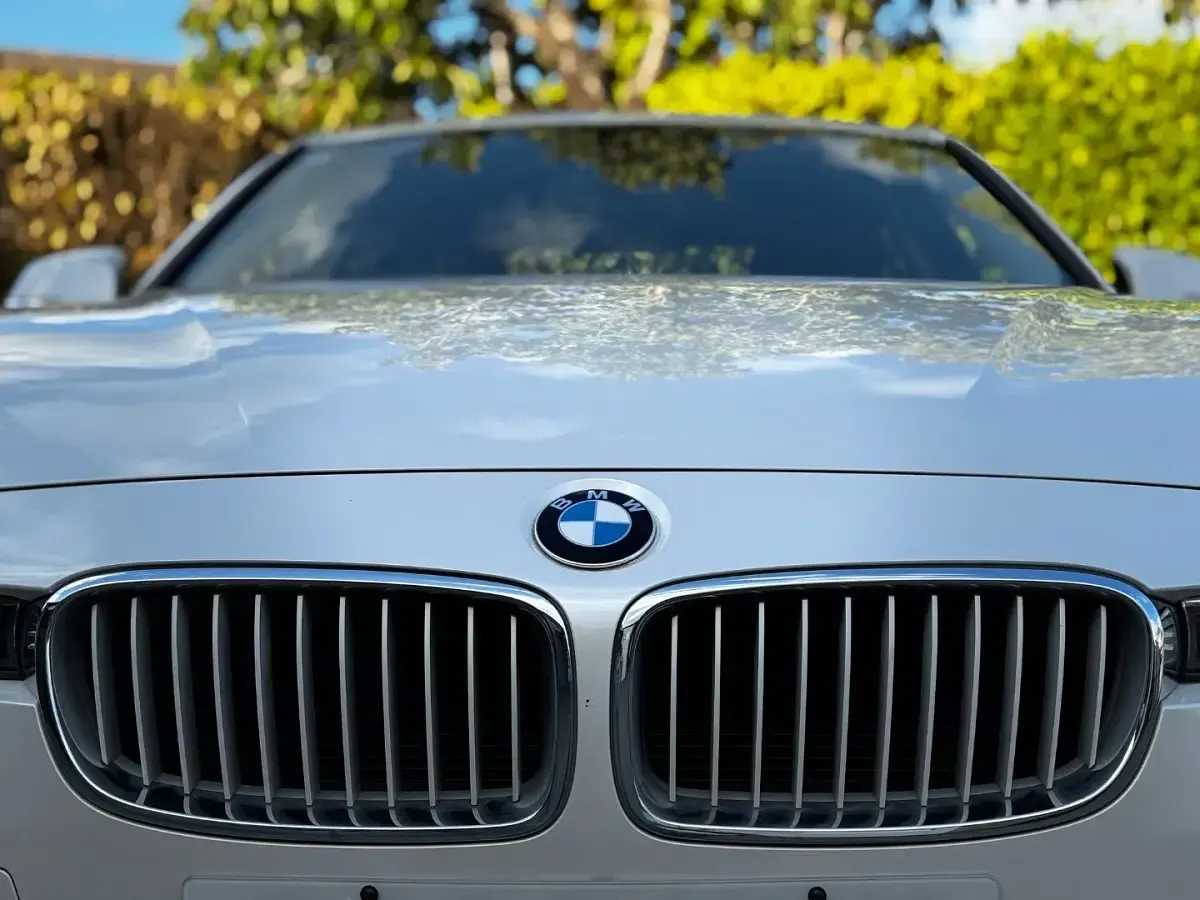 Used BMW 320 Comfort Edition 2012 White Sedan