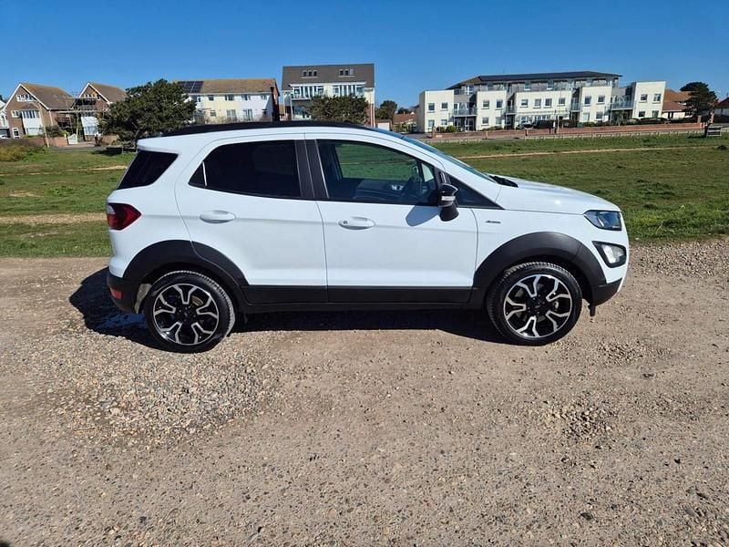 Used Ford Ecosport Active 2023 Frozen white with black roof SUV